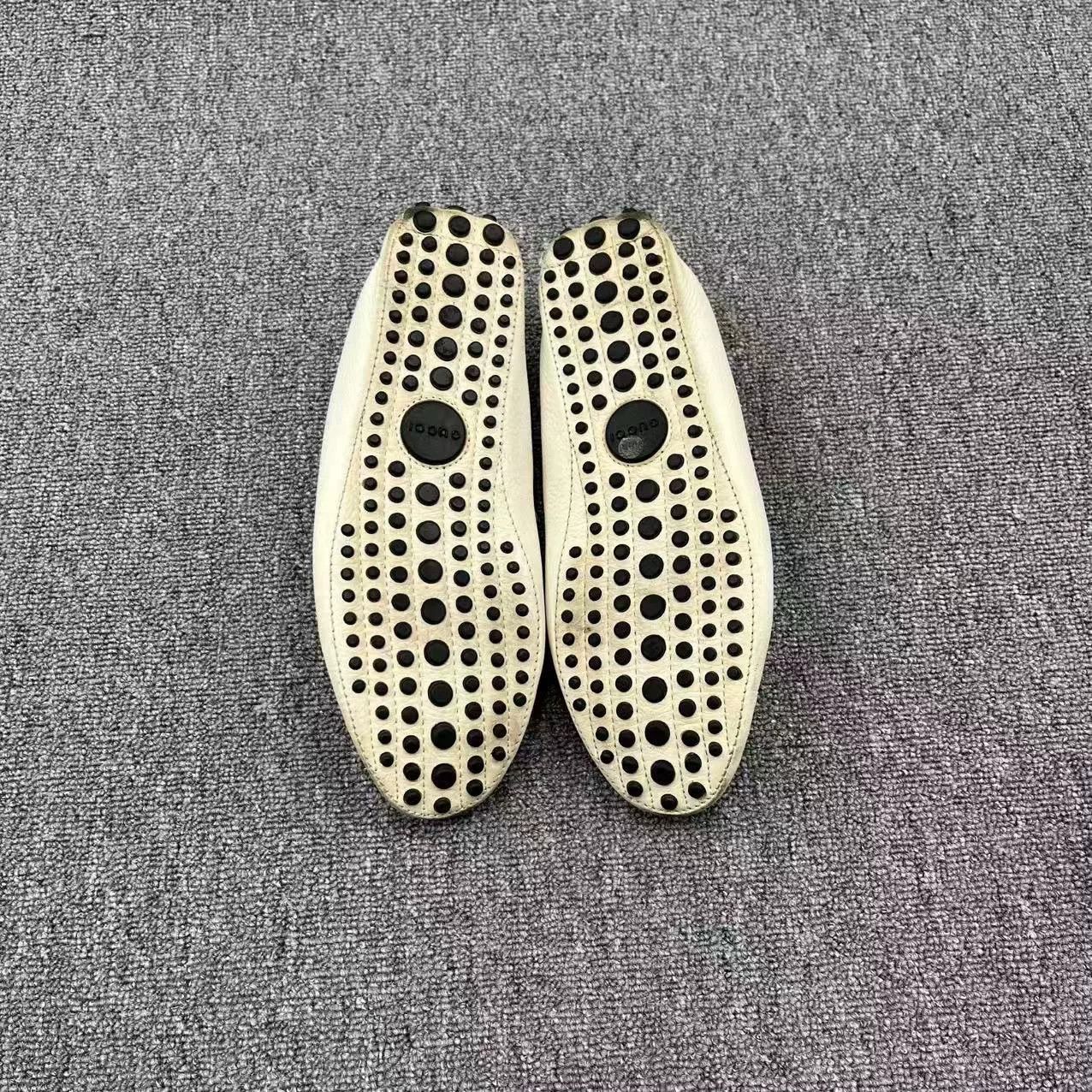 Gucci gucci beige loafers with red-green strap Size US 9 / EU 42 - 5 Thumbnail