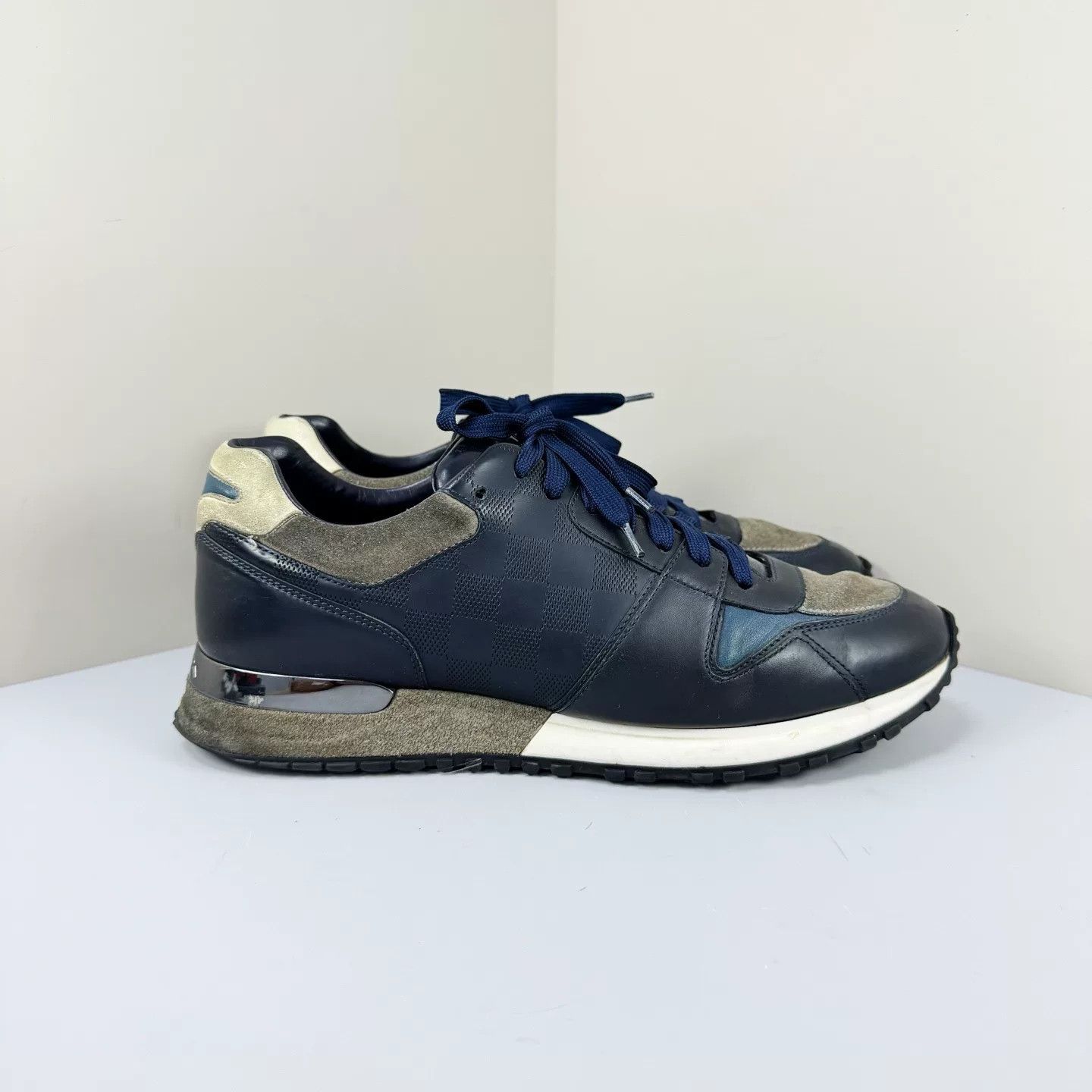 Louis Vuitton louis vuitton checkerboard suede casual shoes Size US 7 / EU 40 - 3 Thumbnail