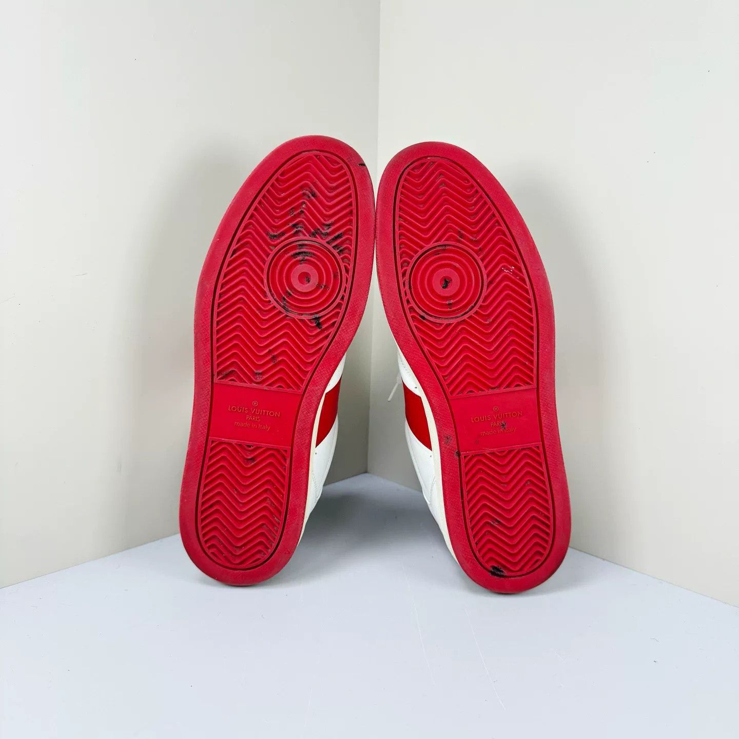 Louis Vuitton louis vuitton white red casual sneakers Size US 7 / EU 40 - 5 Thumbnail