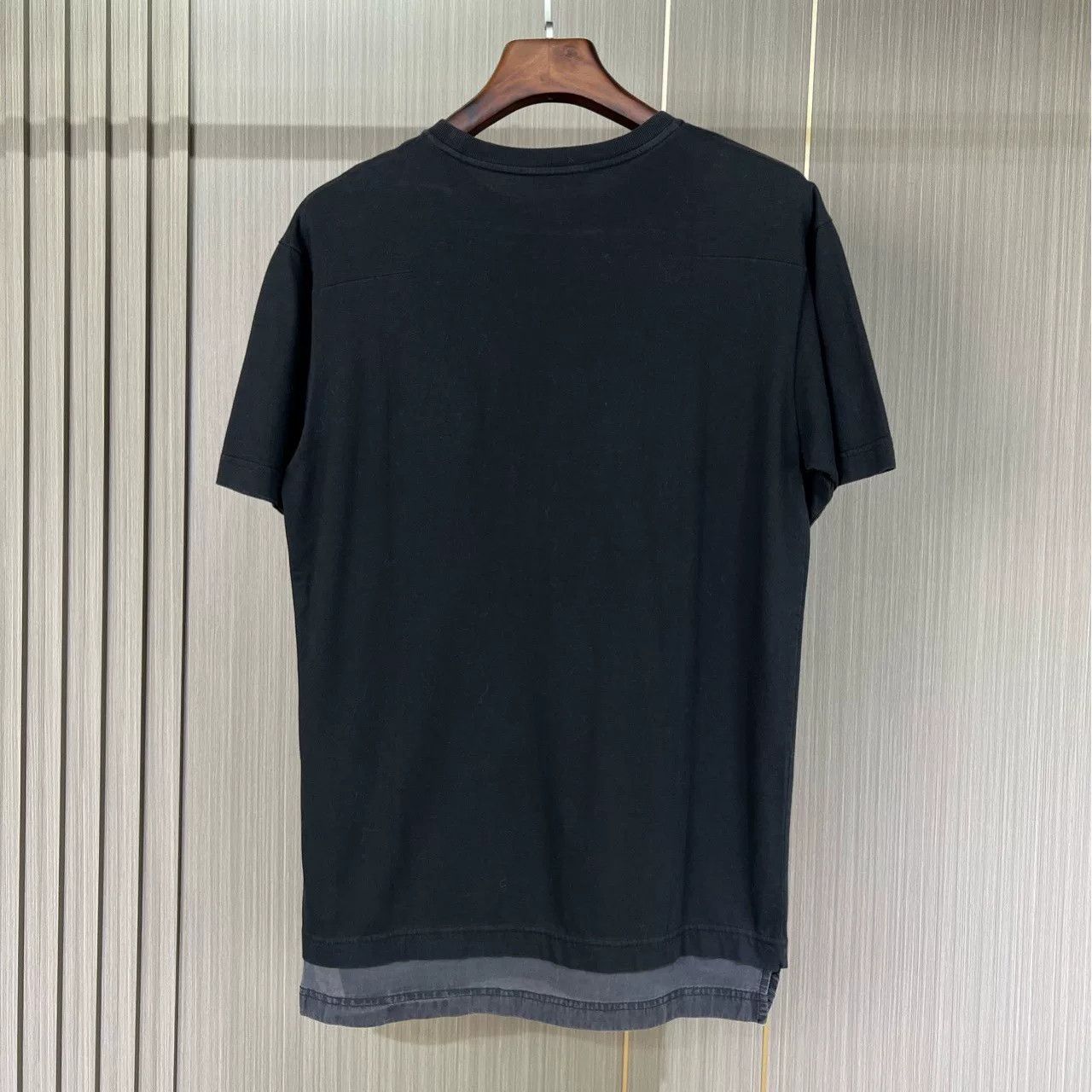 Dior Dior x Kaws Black Short Sleeve T-Shirt Size XS / US 0-2 / IT 36-38 - 2 Thumbnail