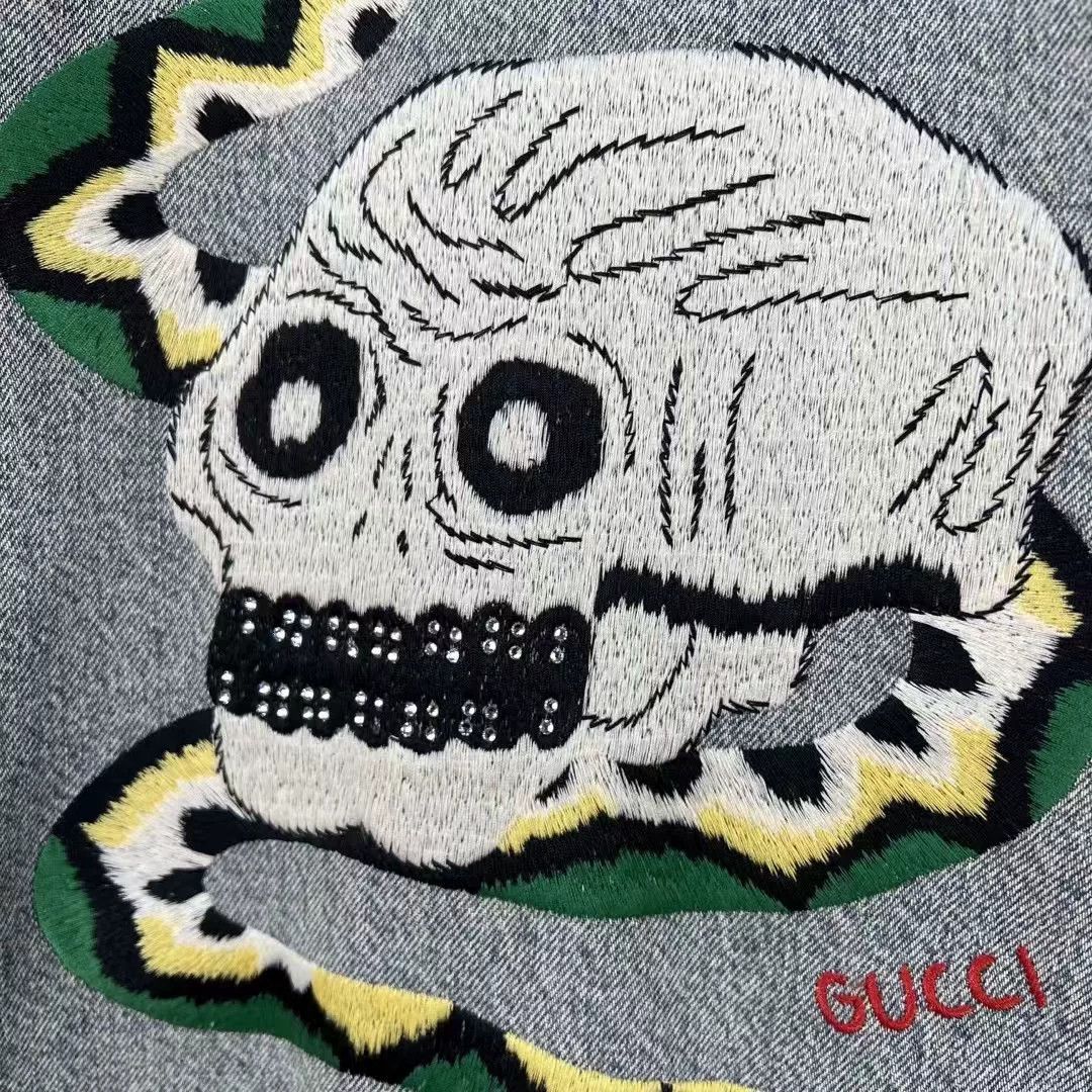 Gucci gucci embroidered denim jacket with skull design Size US L / EU 52-54 / 3 - 5 Thumbnail