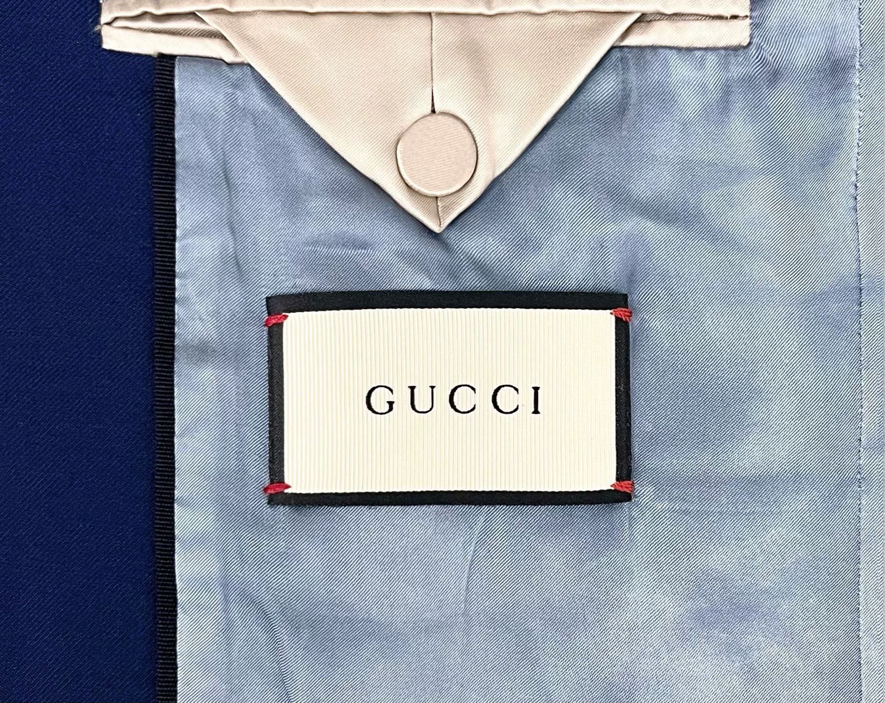 Gucci gucci navy embroidered logo suit jacket Size US M / EU 48-50 / 2 - 4 Thumbnail