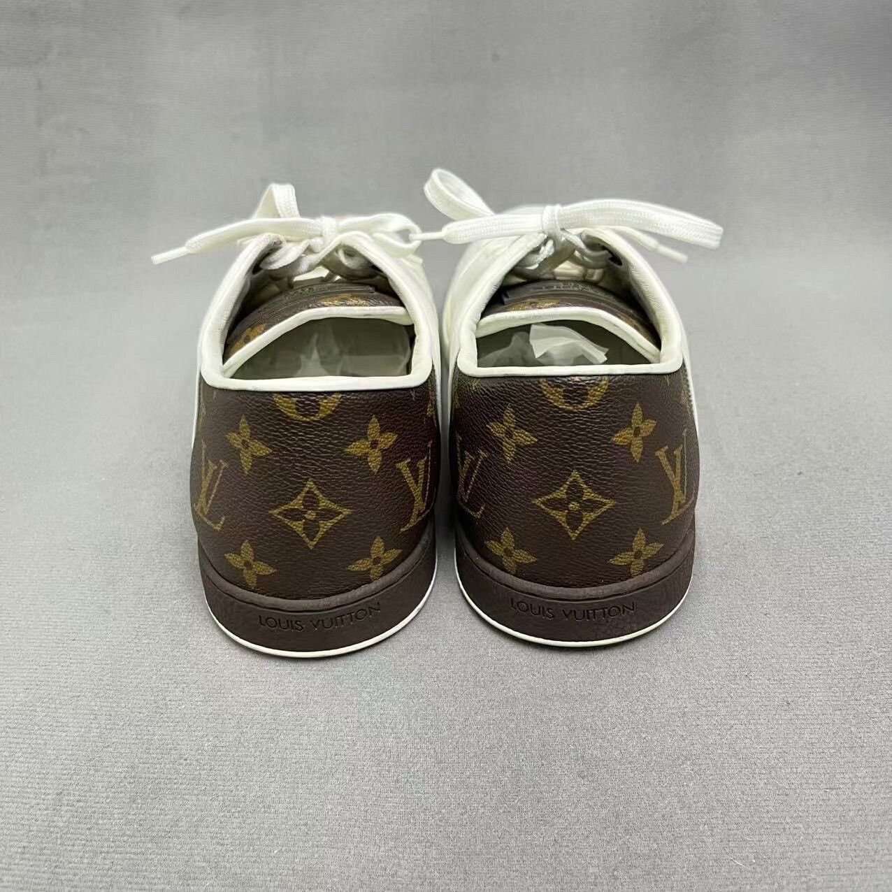 Louis Vuitton louis vuitton low-top leather sneakers in white Size US 10 / EU 43 - 4 Thumbnail