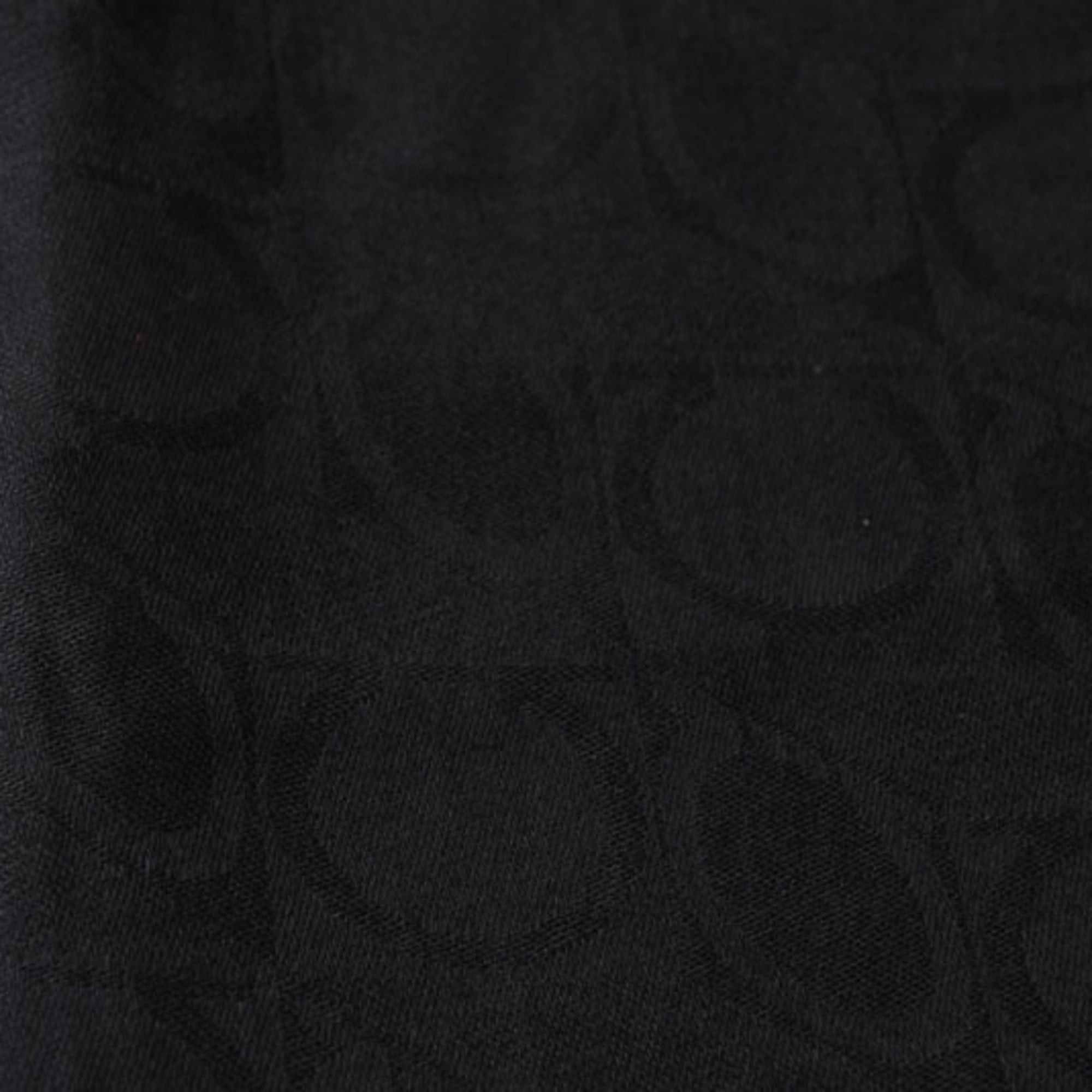 Salvatore Ferragamo Unused Salvatore Ferragamo scarf in black with Gancini pattern. Size ONE SIZE - 6 Thumbnail