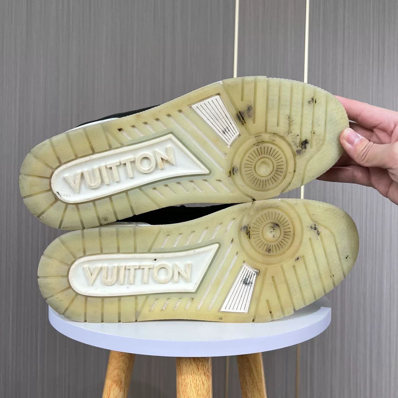 Louis Vuitton louis vuitton black trainer sneakers size 6.5 Size US 6.5 / EU 39-40 - 3 Thumbnail