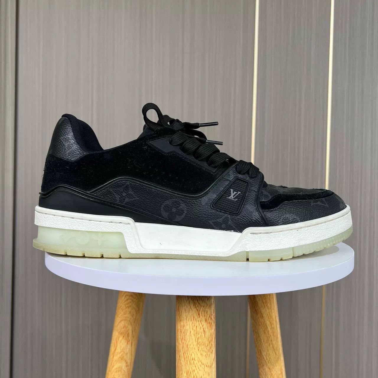 Louis Vuitton louis vuitton black trainer sneakers size 6.5 Size US 6.5 / EU 39-40 - 5 Thumbnail