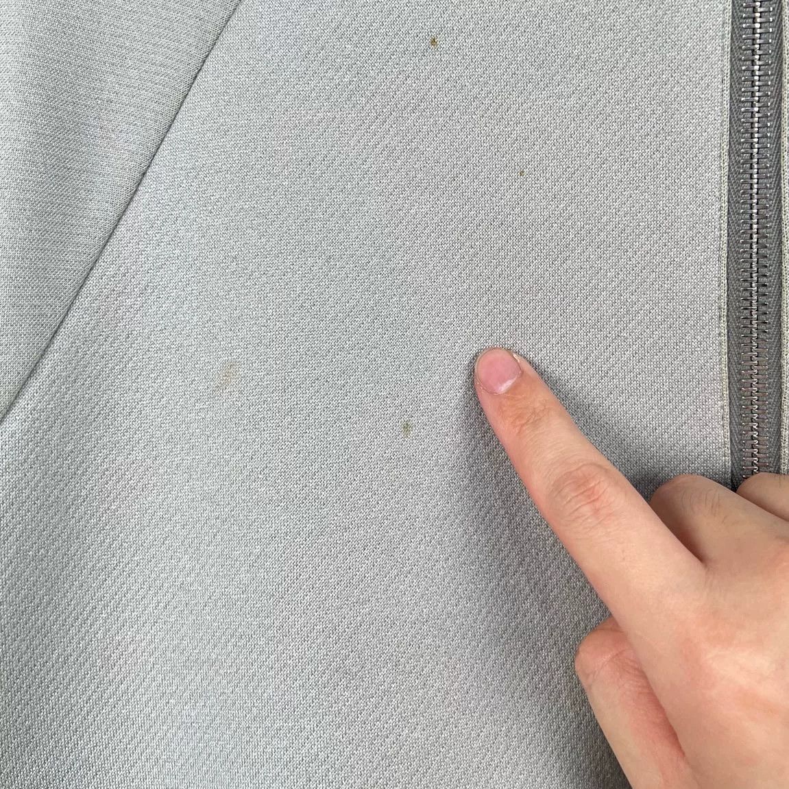 Louis Vuitton louis vuitton gray half-zip sweatshirt with embroidery Size US M / EU 48-50 / 2 - 5 Thumbnail