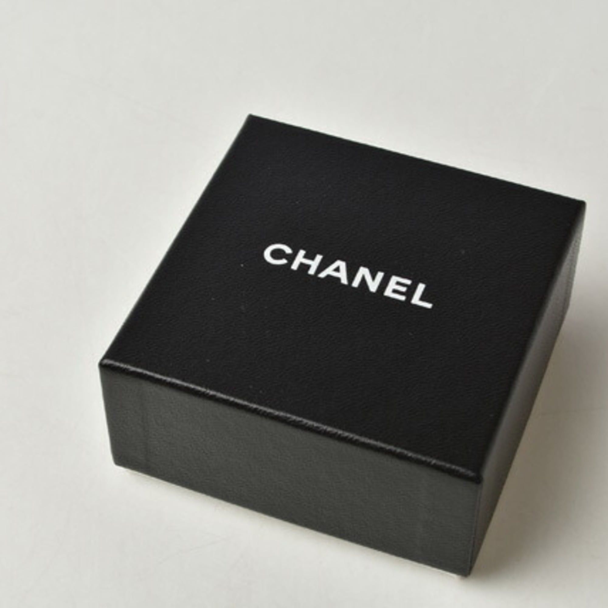 Chanel CHANEL Coco Mark Rhinestone and Pearl Gunmetal Ring, Size 13 Size ONE SIZE - 6 Thumbnail