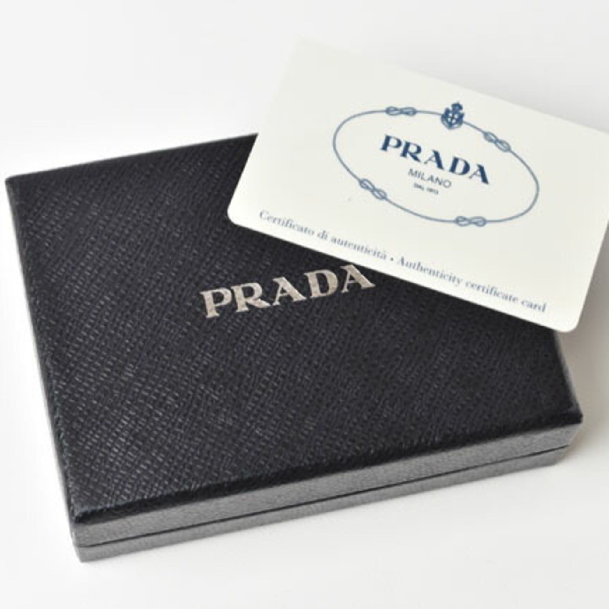 Prada Prada 6-ring key case, holder, 1PG222, SAFFIANO METAL embossed leather, NERO black, unused, outlet Size ONE SIZE - 11 Thumbnail