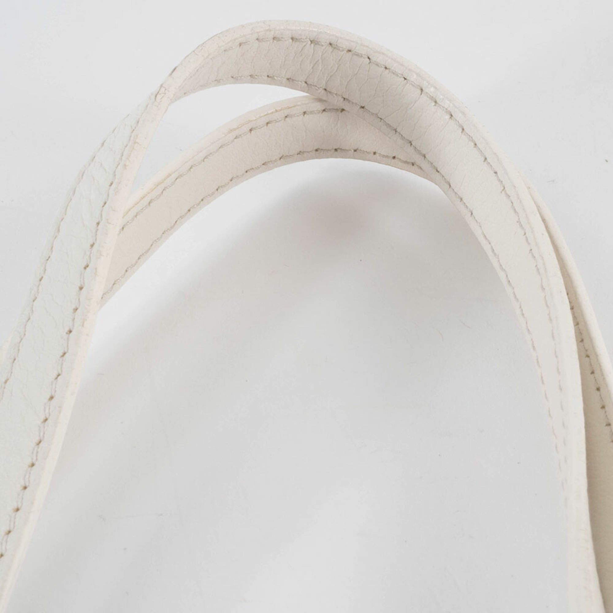 Balenciaga Balenciaga Everyday Tote Bag Shoulder Leather White Size ONE SIZE - 20 Thumbnail
