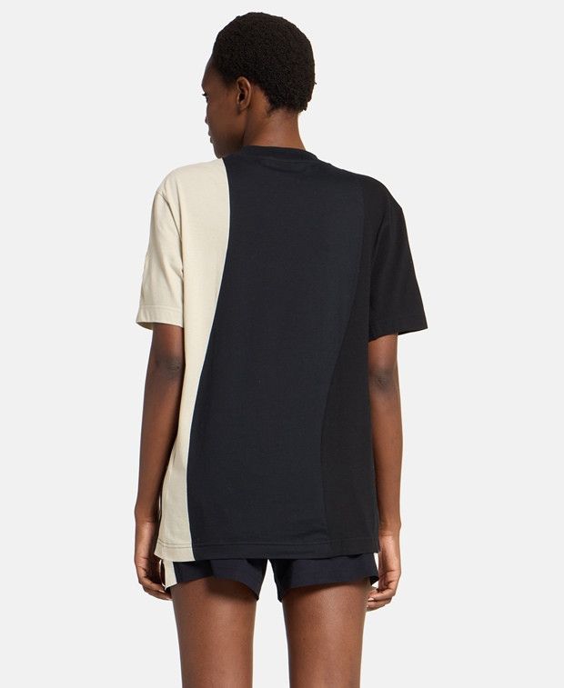 Moncler T-shirt Size M / US 6-8 / IT 42-44 - 2 Thumbnail
