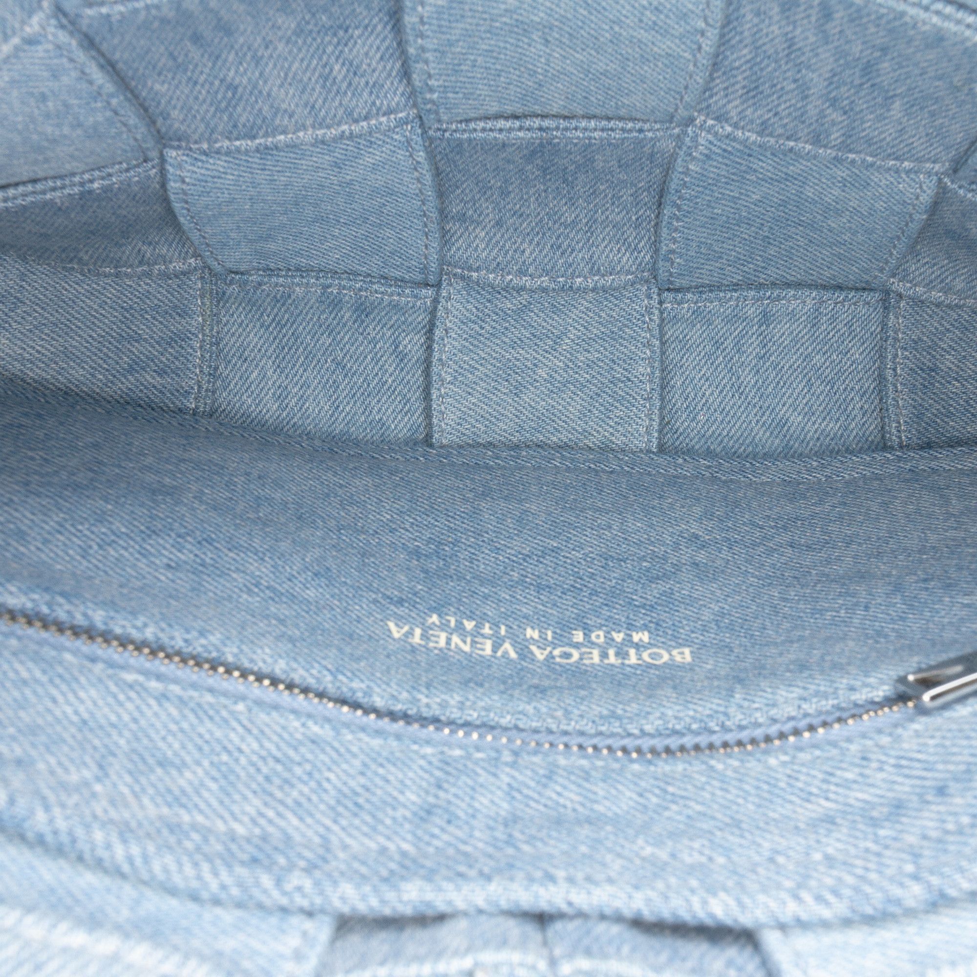 Bottega Veneta Bottega Veneta Denim Intrecciato Cassette Crossbody Size ONE SIZE - 4 Thumbnail
