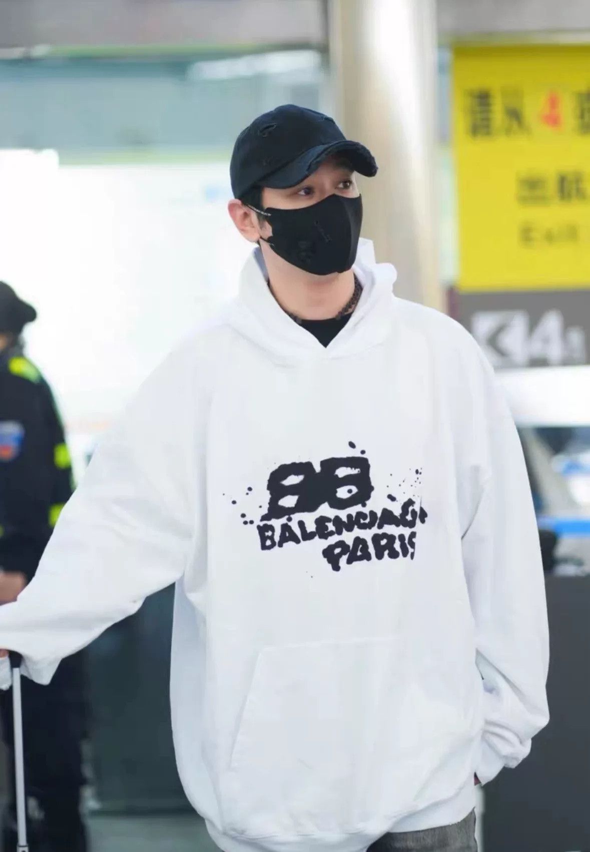 Balenciaga balenciaga hand drawn logo oversized hoodie Size US M / EU 48-50 / 2 - 8 Thumbnail