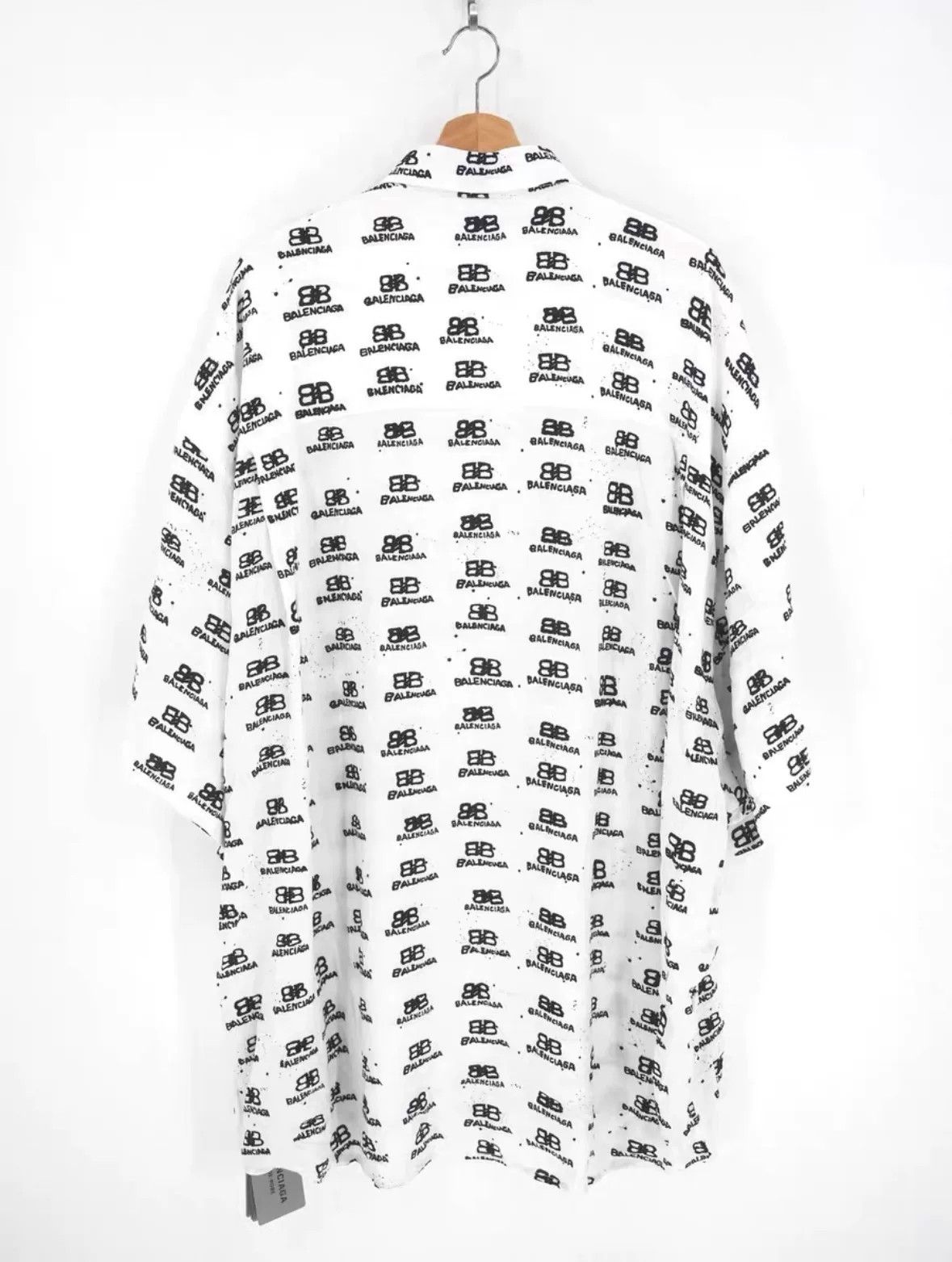 Balenciaga balenciaga oversized all over logo shirt Size US M / EU 48-50 / 2 - 3 Thumbnail