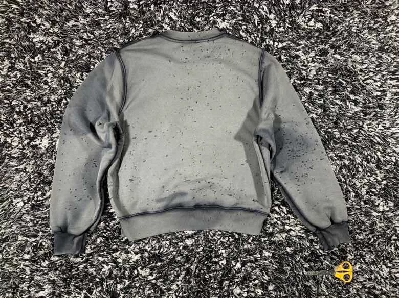 Amiri Amiri Distressed Sweatshirt in Black and Gray Size US S / EU 44-46 / 1 - 5 Thumbnail