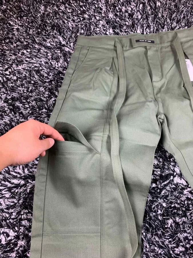 Fear of God fear of god baggy cargo trouser in green Size US 34 / EU 50 - 2 Thumbnail