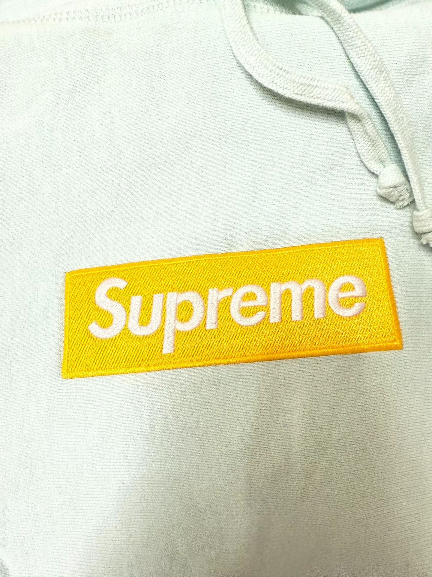 Supreme supreme fw17 box logo ice blue hoodie Size US M / EU 48-50 / 2 - 2 Thumbnail