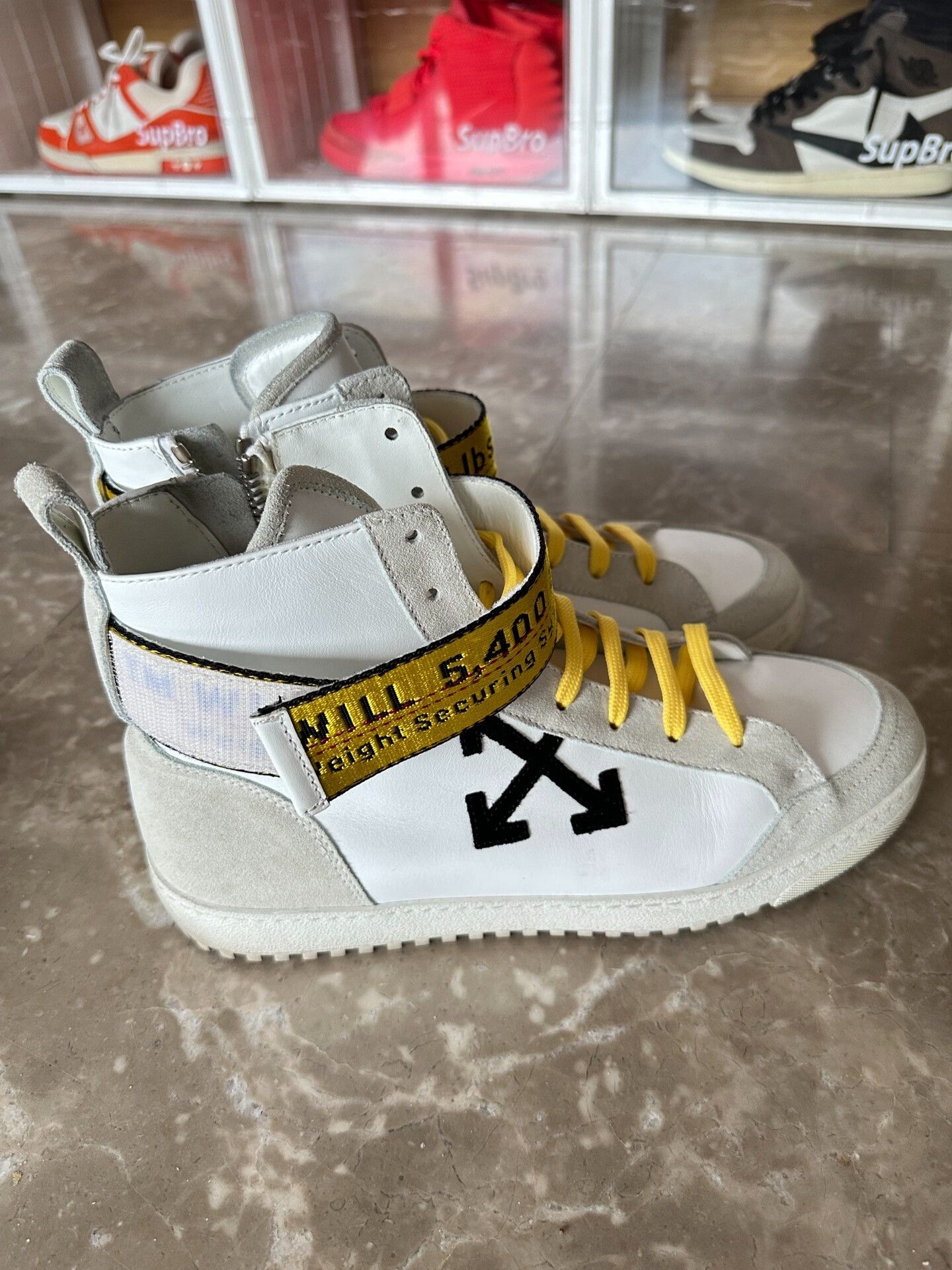 Off-White off-white high-top sneakers with yellow details Size US 9.5 / EU 42-43 - 2 Thumbnail