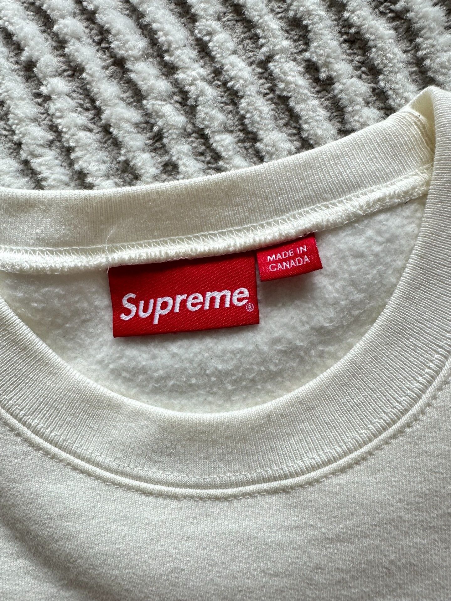 Supreme supreme sweatshirt in white with red logo Size US M / EU 48-50 / 2 - 2 Thumbnail