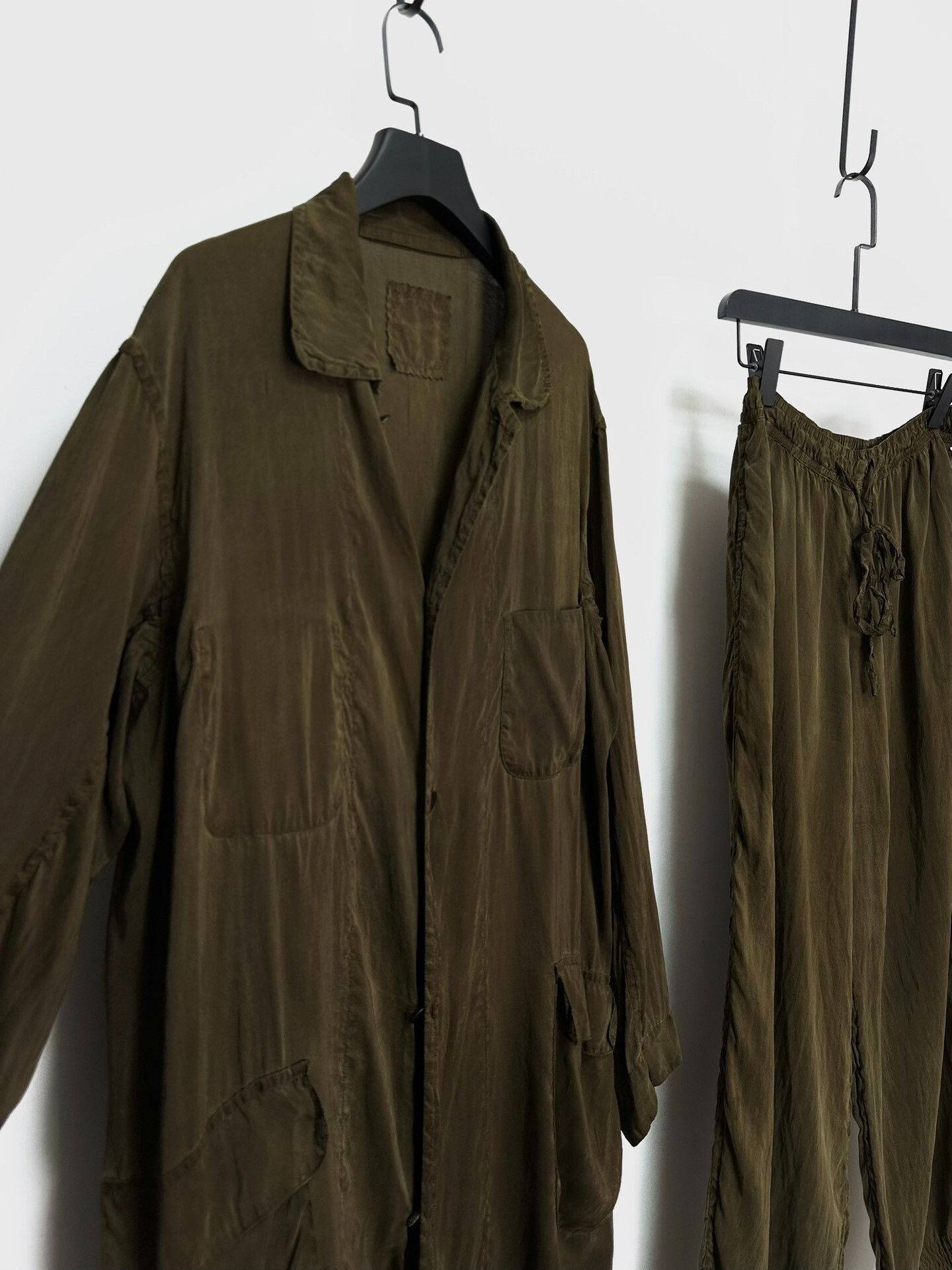 Casey Vidalenc olive silk outfit by chez vidalenc Size M / US 6-8 / IT 42-44 - 4 Thumbnail