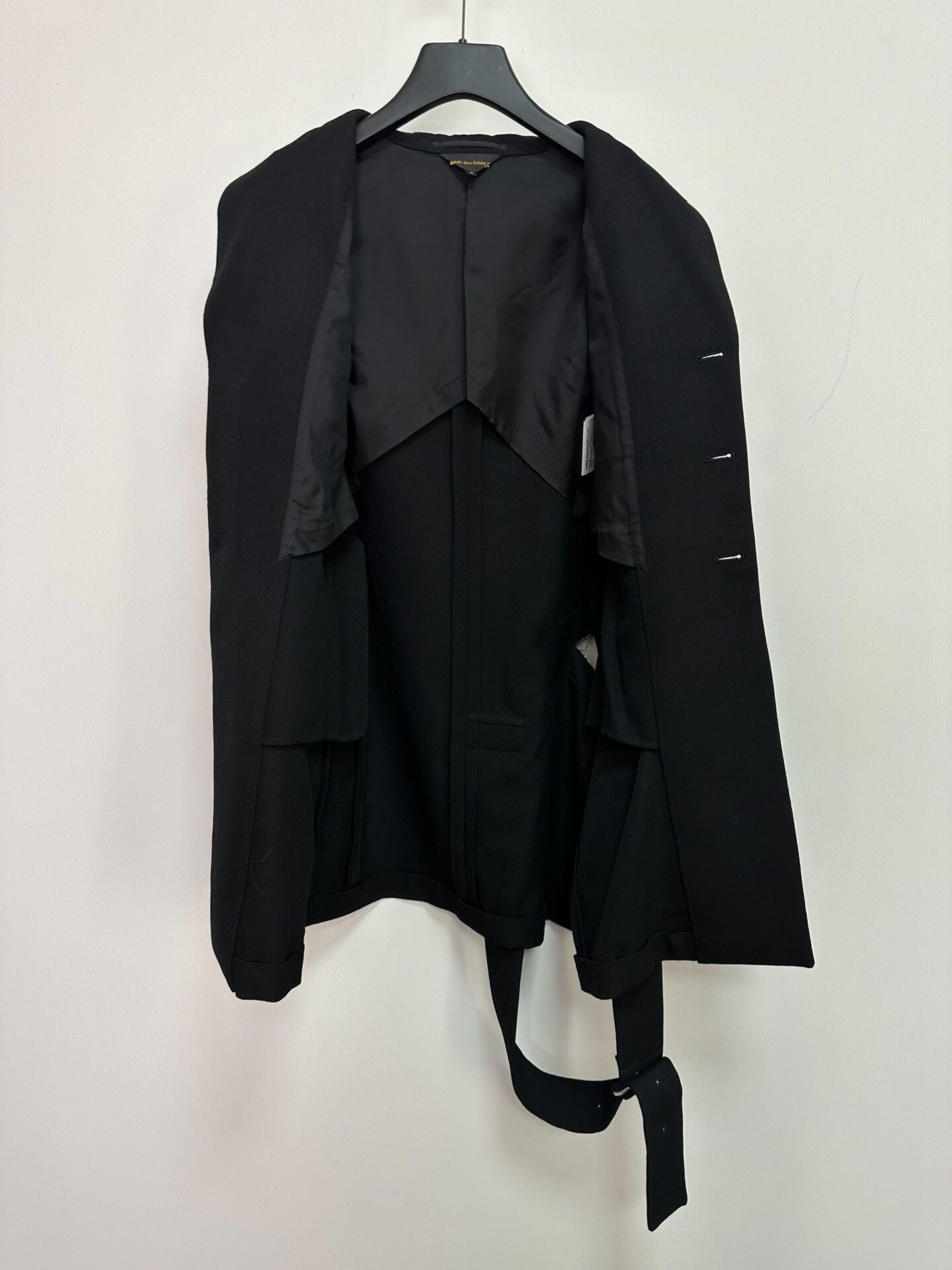 Comme des Garcons comme des garcons black belted coat Size US S / EU 44-46 / 1 - 3 Thumbnail