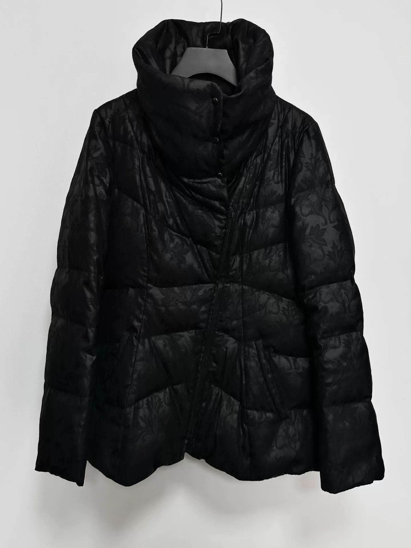 Vivienne Tam vivienne tam black down jacket Size M / US 6-8 / IT 42-44 - 4 Thumbnail