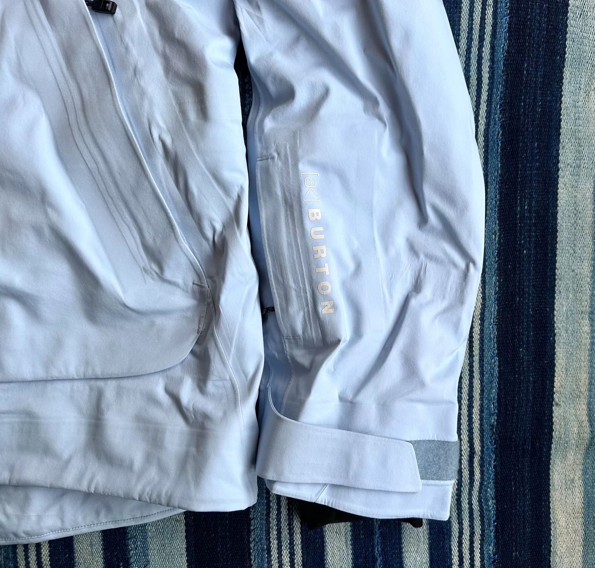 Burton baby blue women's snow jacket Size M / US 6-8 / IT 42-44 - 5 Thumbnail