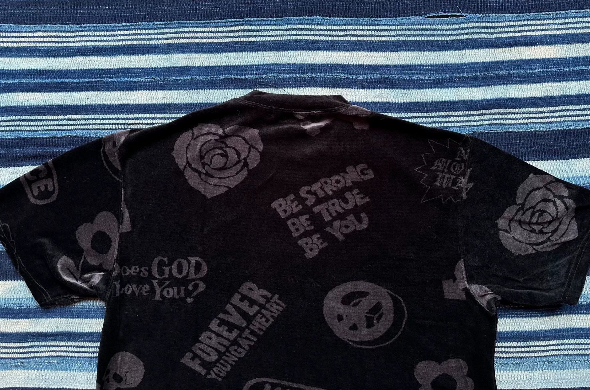Mastermind Japan mastermind japan black velvet skull t-shirt Size US L / EU 52-54 / 3 - 4 Thumbnail