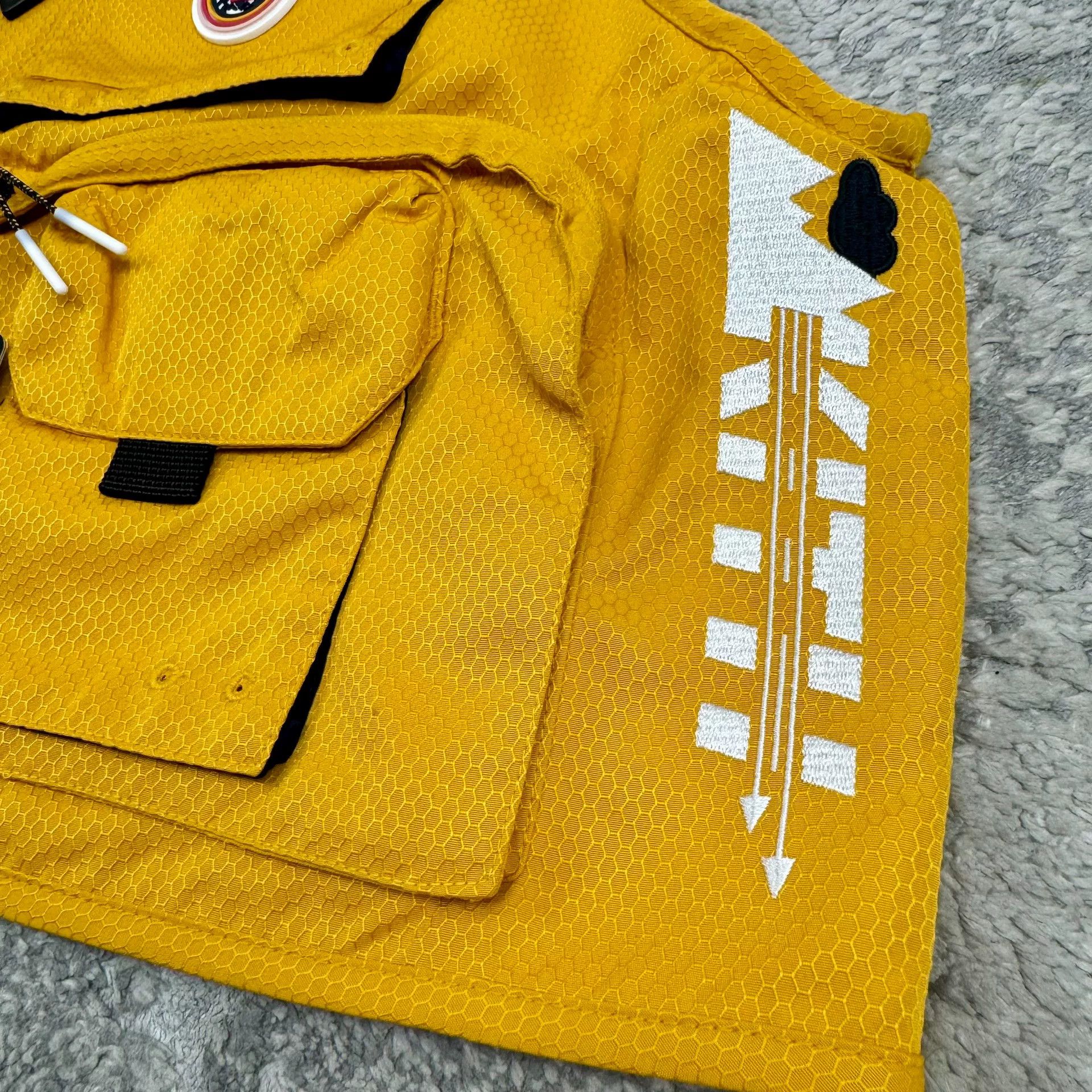 Kith Kith x Columbia Henry's Fork V Vest Size US XL / EU 56 / 4 - 4 Thumbnail