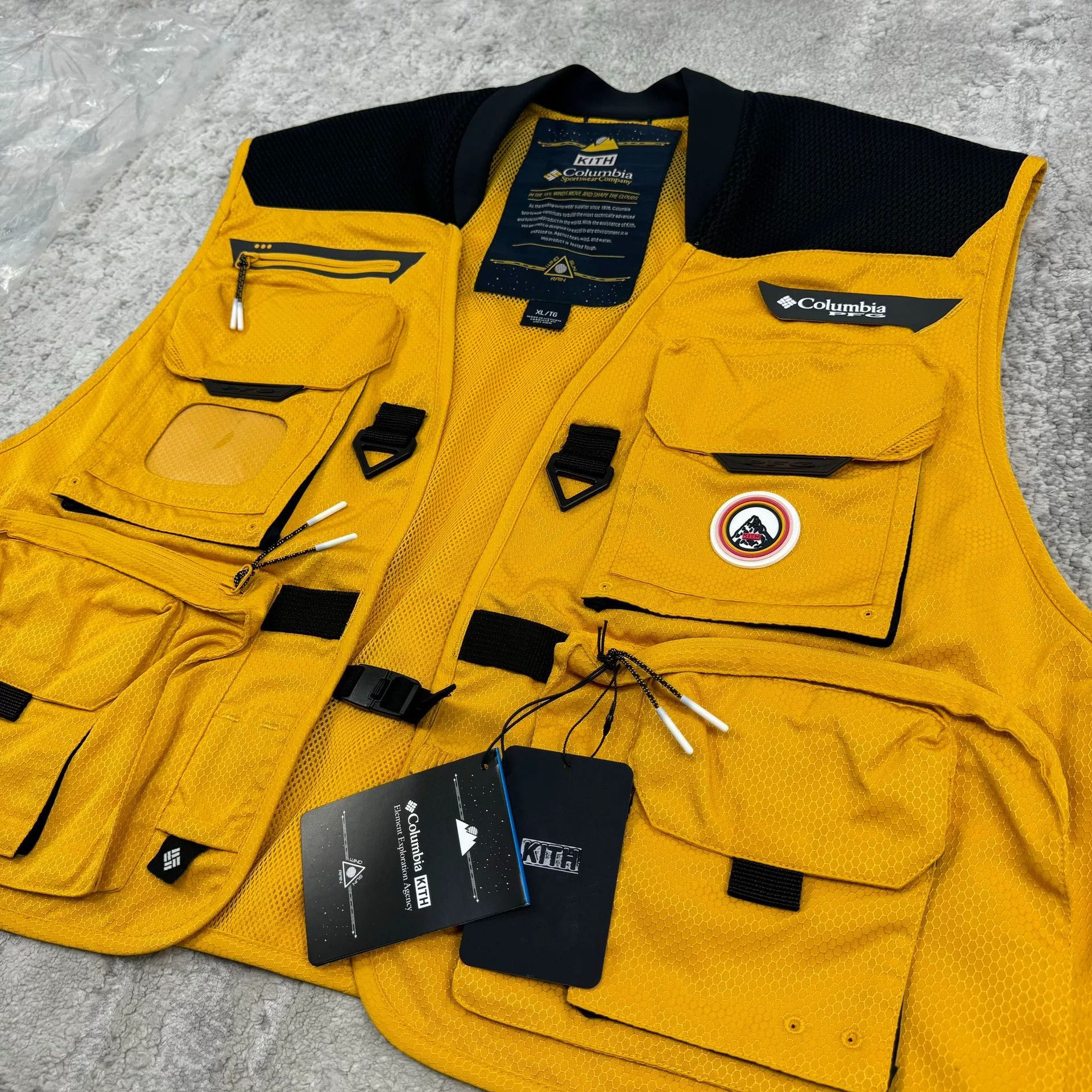 Kith Kith x Columbia Henry's Fork V Vest Size US XL / EU 56 / 4 - 2 Thumbnail