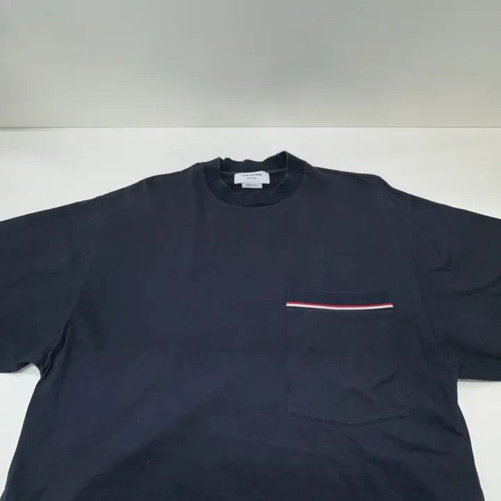 Thom Browne Thom Browne Oversized Pocket T-Shirt Size US M / EU 48-50 / 2 - 13 Thumbnail