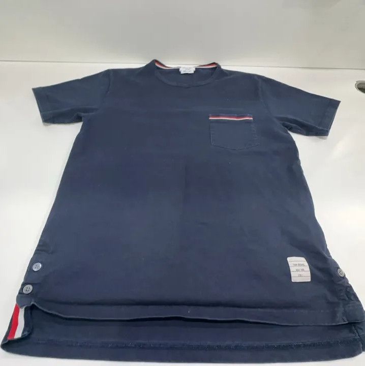 Thom Browne Thom Browne Navy Tricolour Pocket T-Shirt Size US S / EU 44-46 / 1 - 14 Thumbnail