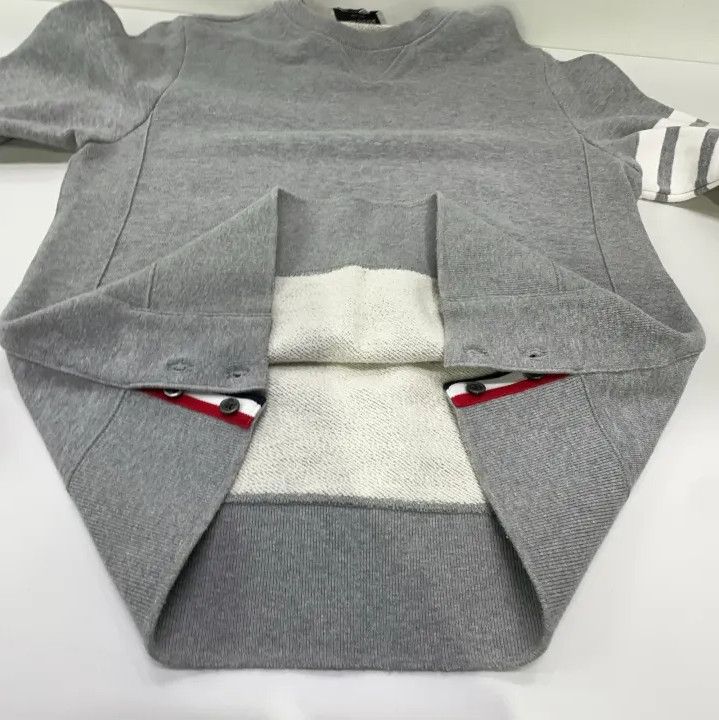 Thom Browne Thom Browne Classic Gray Crewneck Sweatshirt Size US S / EU 44-46 / 1 - 14 Thumbnail
