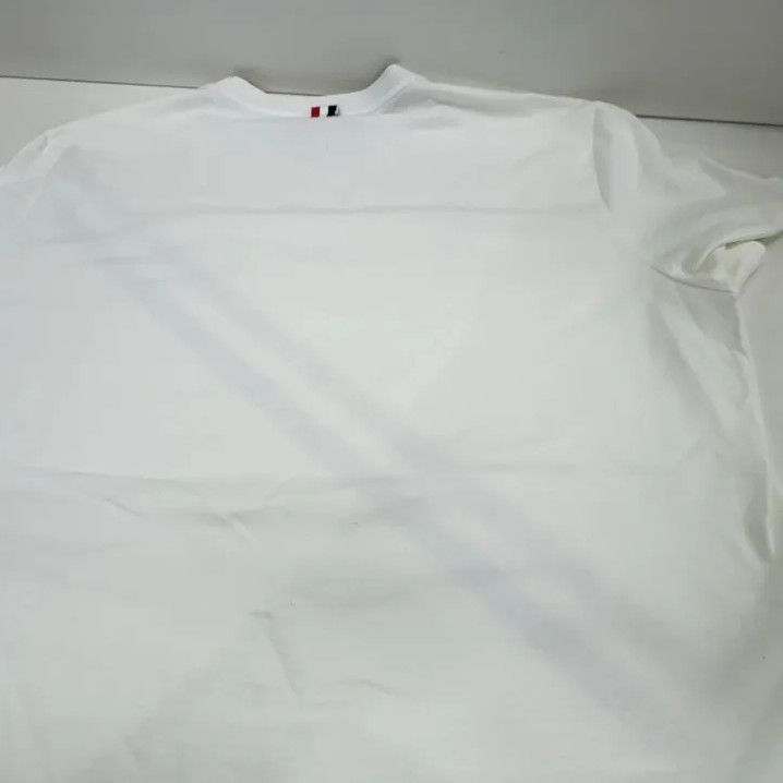 Thom Browne Thom Browne SS21 Colorful Stripe Cotton Tee Size US S / EU 44-46 / 1 - 12 Thumbnail
