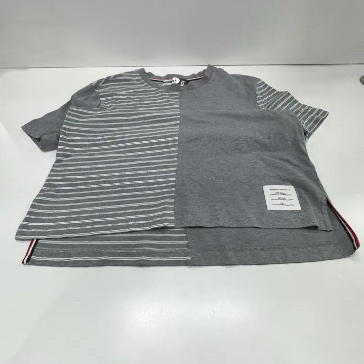 Thom Browne Thom Browne SS22 Grey Striped Short Sleeve T-Shirt Size US S / EU 44-46 / 1 - 10 Thumbnail