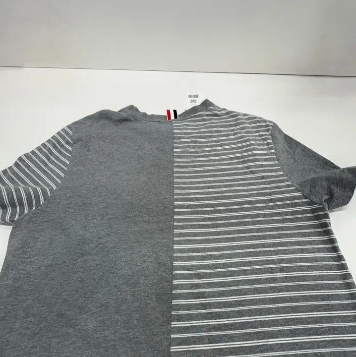 Thom Browne Thom Browne SS22 Grey Striped Short Sleeve T-Shirt Size US S / EU 44-46 / 1 - 12 Thumbnail