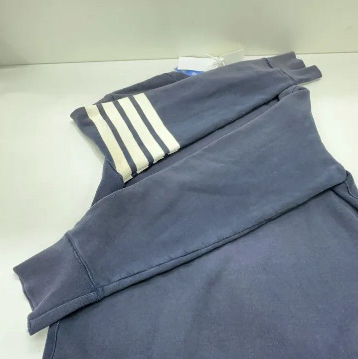 Thom Browne Thom Browne Classic Navy Crewneck Sweatshirt Size US S / EU 44-46 / 1 - 18 Thumbnail