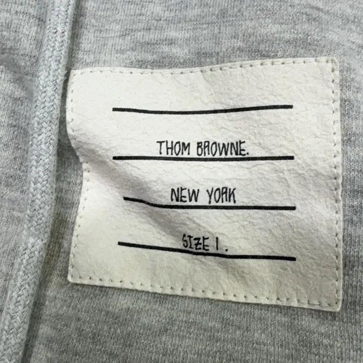 Thom Browne Thom Browne Grey Striped Shorts for Men Size US 26 / EU 42 - 6 Thumbnail