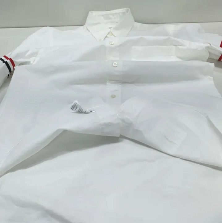 Thom Browne Thom Browne Button-Up Long Sleeve Shirt for Men Size US M / EU 48-50 / 2 - 7 Thumbnail