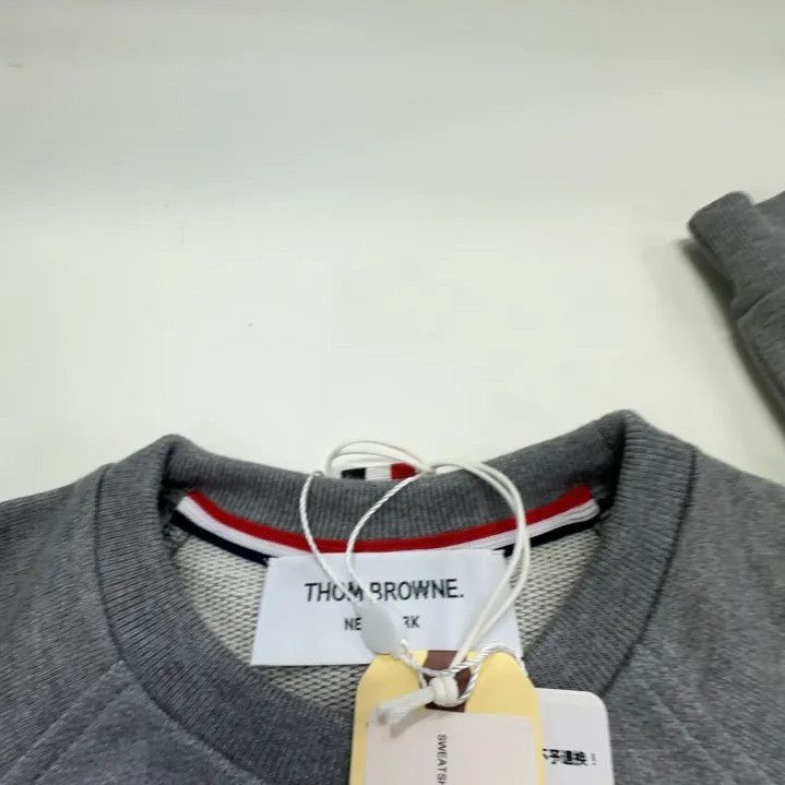 Thom Browne Thom Browne Gray Striped Kids Sweatshirt Size US S / EU 44-46 / 1 - 5 Thumbnail