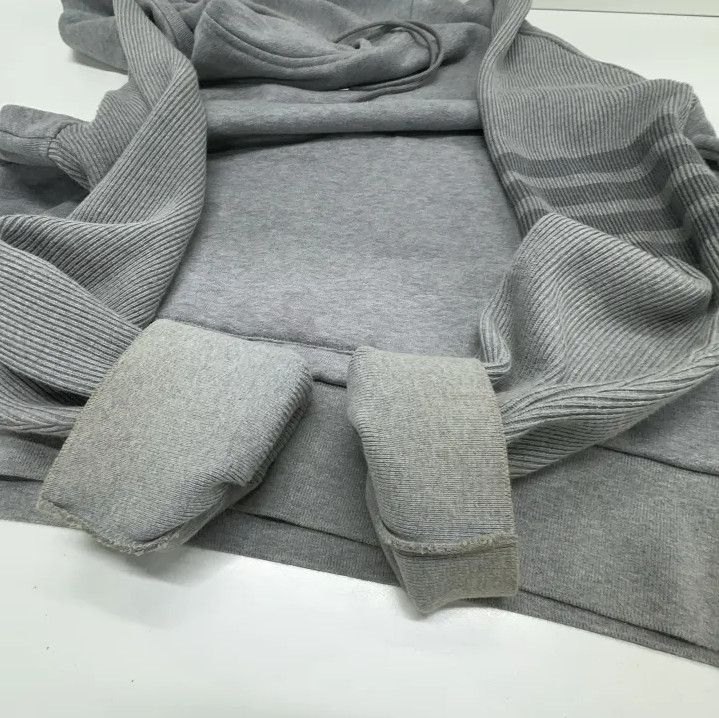 Thom Browne Thom Browne Gray Striped Hoodie for Men Size US M / EU 48-50 / 2 - 13 Thumbnail