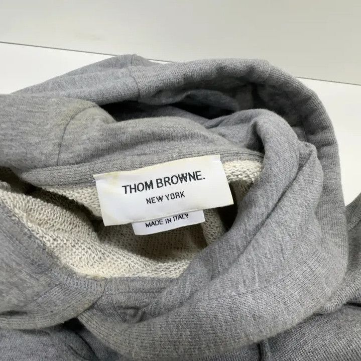 Thom Browne Thom Browne Gray Striped Hoodie for Men Size US M / EU 48-50 / 2 - 5 Thumbnail