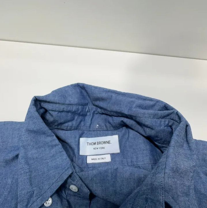 Thom Browne Thom Browne Classic Blue Long Sleeve Button-Up Shirt Size US M / EU 48-50 / 2 - 7 Thumbnail