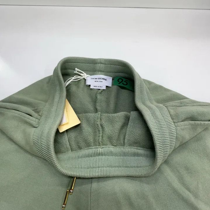 Thom Browne Thom Browne Green Mid-Waist Athletic Shorts Size US 27 - 9 Thumbnail