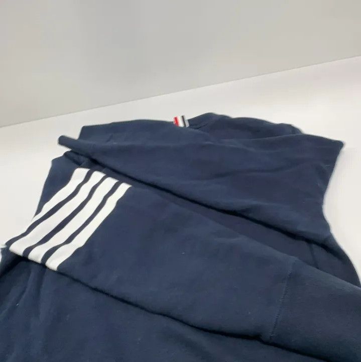 Thom Browne Thom Browne Classic Navy Crewneck Sweatshirt Size US M / EU 48-50 / 2 - 14 Thumbnail