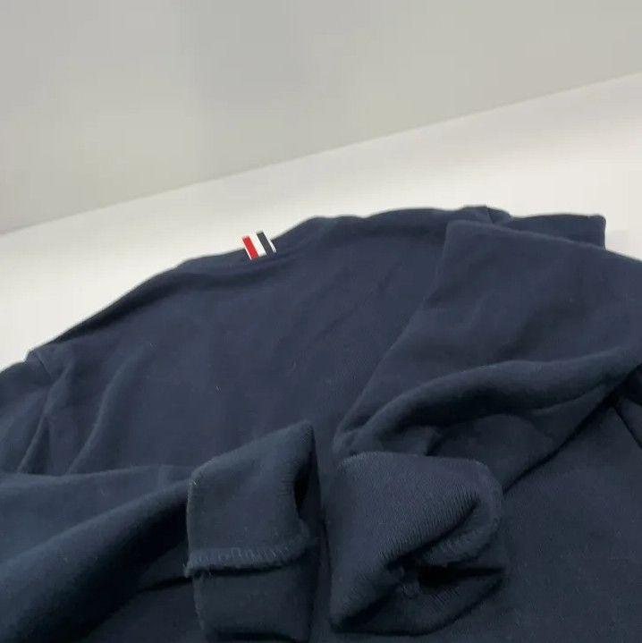 Thom Browne Thom Browne Classic Navy Crewneck Sweatshirt Size US M / EU 48-50 / 2 - 16 Thumbnail