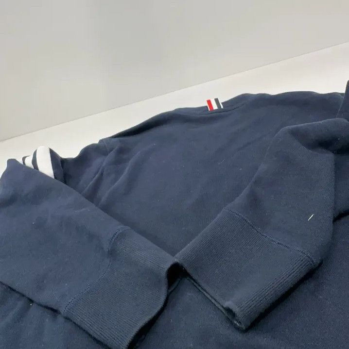 Thom Browne Thom Browne Classic Navy Crewneck Sweatshirt Size US M / EU 48-50 / 2 - 15 Thumbnail