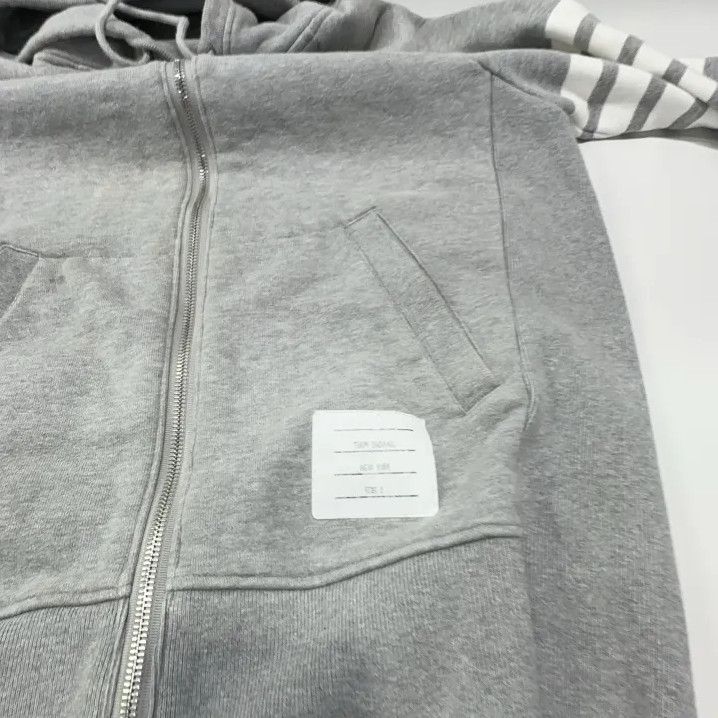 Thom Browne Thom Browne Gray Zip-Up Hoodie with Stripes Size US M / EU 48-50 / 2 - 14 Thumbnail