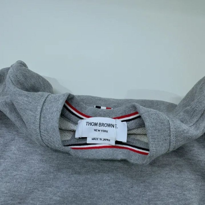 Thom Browne Thom Browne Classic Gray Crewneck Sweatshirt for Men Size US M / EU 48-50 / 2 - 8 Thumbnail