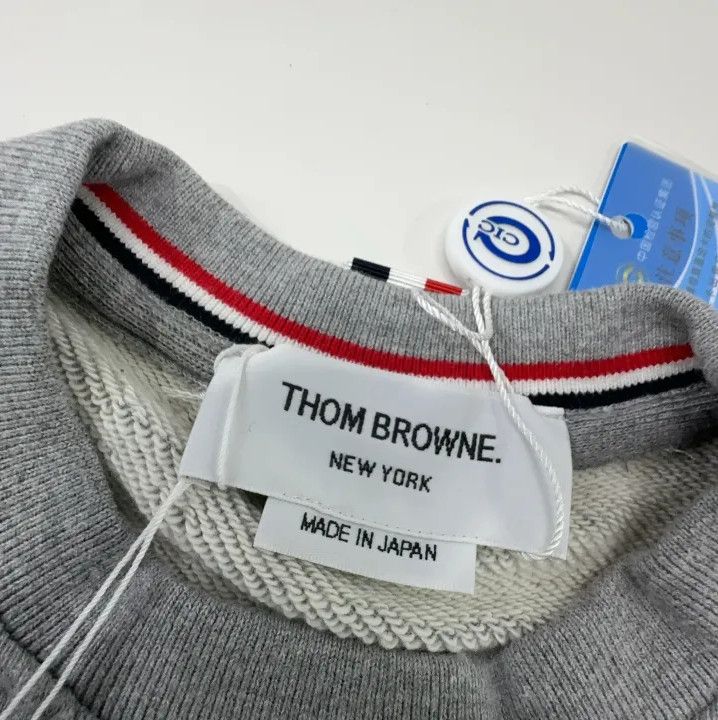 Thom Browne Thom Browne Classic Gray Crewneck Sweatshirt for Men Size US M / EU 48-50 / 2 - 5 Thumbnail
